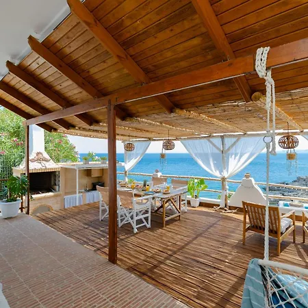 Korali Sea House *